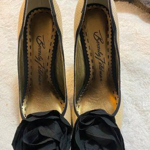 beige and black beverly feldman high heels size 7.5